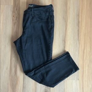 Universal Threads Curvy Skinny Black Jeans